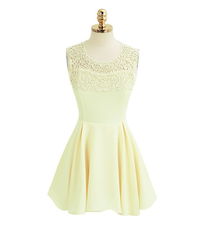 頸間風情，背脊旖旎 解析新款掛脖花邊露背連衣裙的時尚魅力